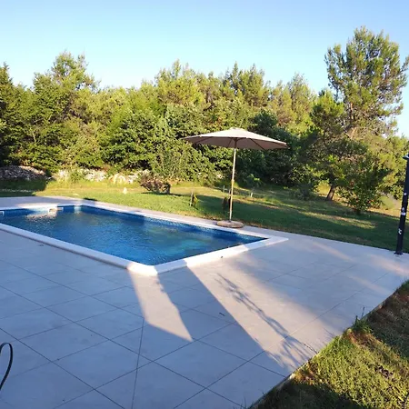 Apartmán Pcela
