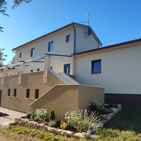 Pcela Apartmán Divšići